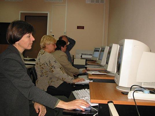 Компьютерный класс ЦИТС - обучение специалистов ОАО ЦКБ «Коралл»